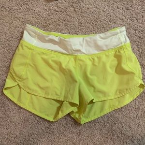 Lululemon run times short